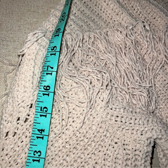 NO BOUNDARIES Womens Size XXL (19) Fringed Long Sleeve Beige Sweater Cropped. - Picture 8 of 8